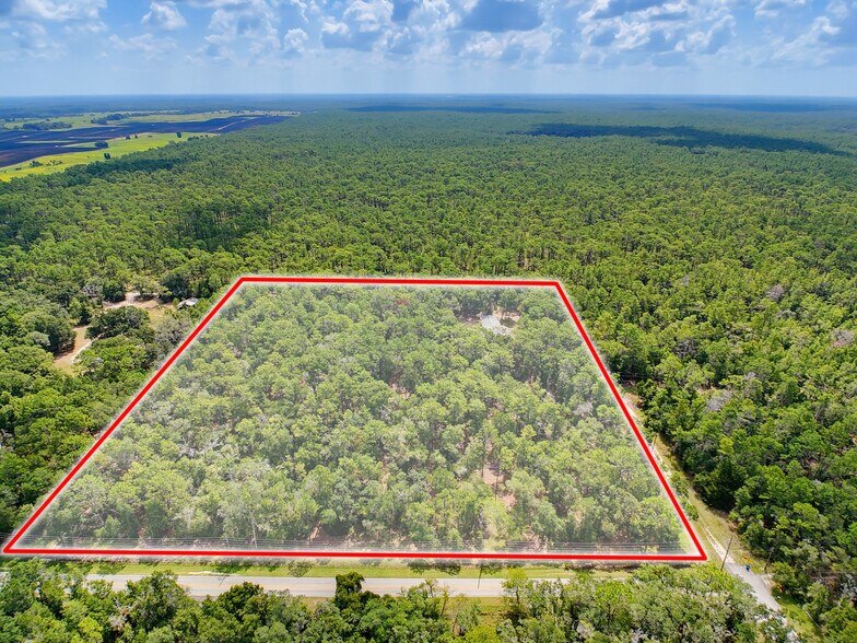 More Photos Of 26311 Willow St, Brooksville Specialty For Sale