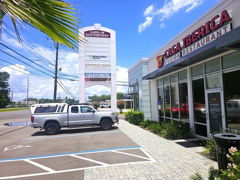 More Photos Of 7035 Philips Hwy, Jacksonville Unknown For Lease