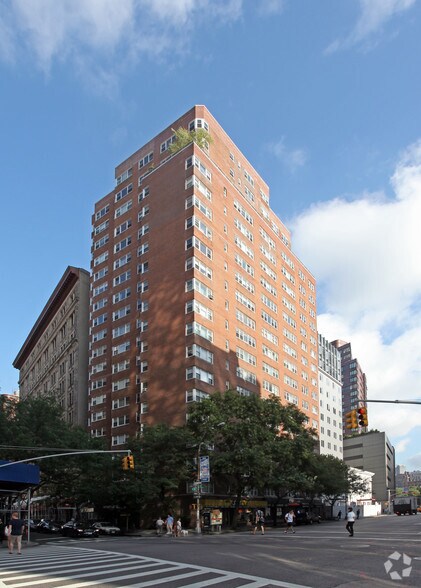 More Photos Of 124 4th Ave, New York Apartments For Lease