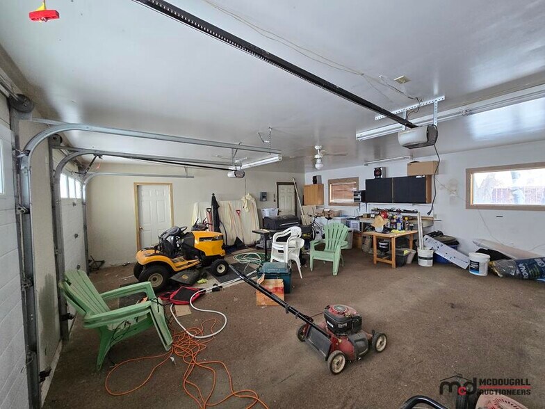 More Photos Of 775 W 5th Ave, Shaunavon Hotel For Sale