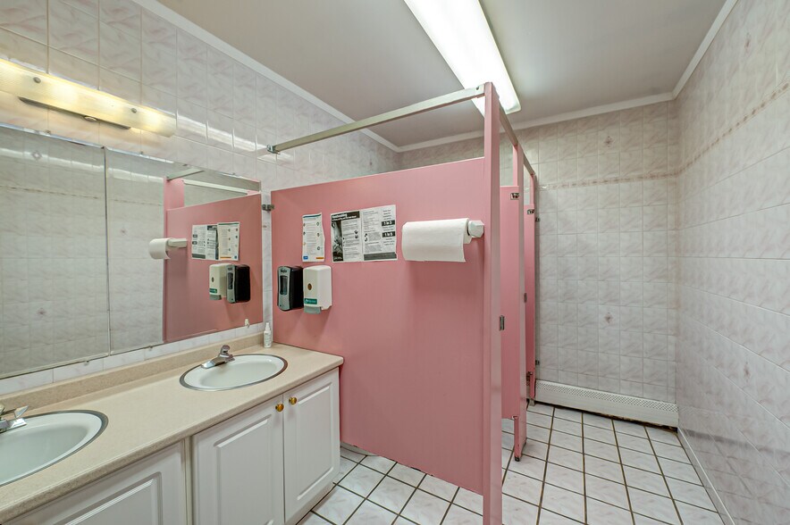 More Photos Of 270 Clocks Blvd, Massapequa Religious Facility For Sale