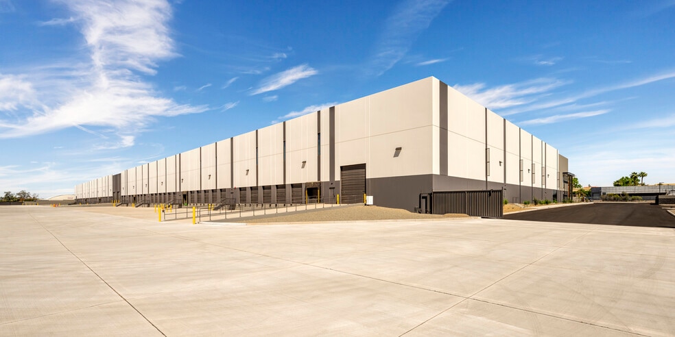 More Photos Of 7501 E Redfield Rd, Scottsdale Warehouse For Lease