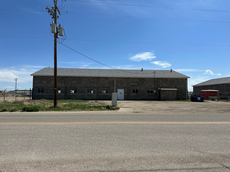 More Photos Of 2279 Six Mile Rd, Casper Distribution For Lease