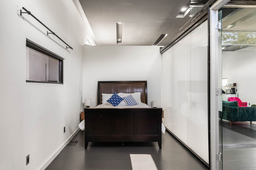 More Photos Of 175 Moreland Ave SE, Atlanta Specialty For Sale