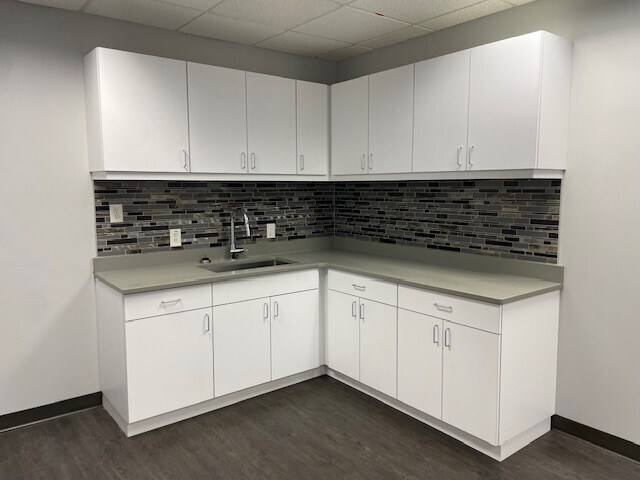 More Photos Of 13577 Feather Sound Dr, Clearwater Medical For Lease