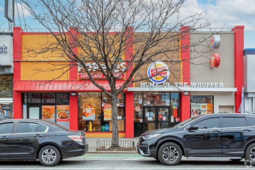 More Photos Of 175 Dyckman St, New York Storefront For Lease