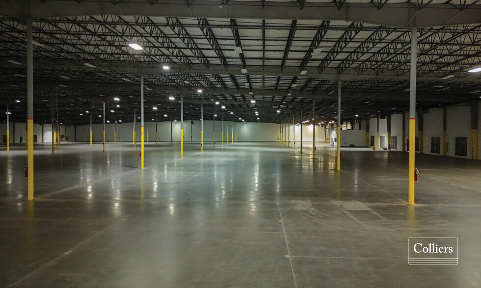 More Photos Of 1201 Woods Chapel Rd, Duncan Distribution For Lease