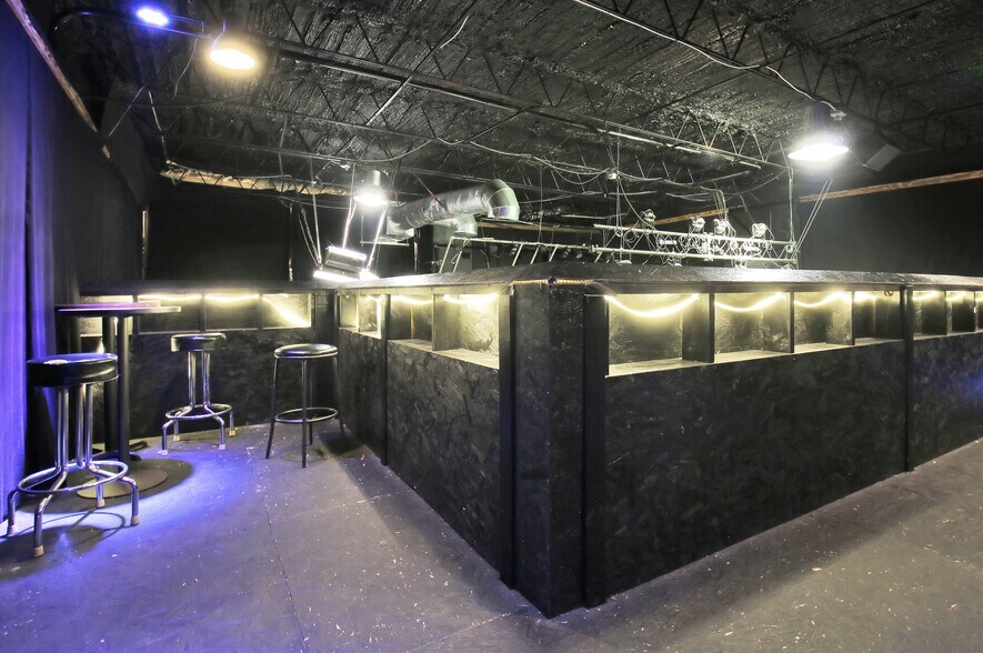 More Photos Of 7716 N Main St, Jonesboro Freestanding For Sale