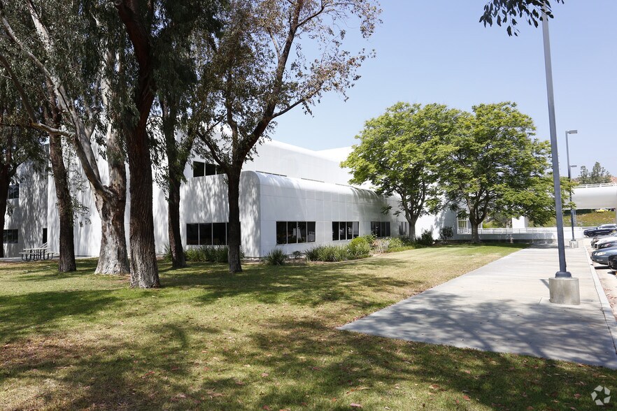 More Photos Of 25134 Rye Canyon Loop, Valencia Office For Lease