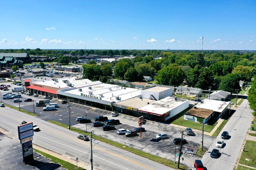 More Photos Of 1701 S Campbell Ave, Springfield Office For Sale