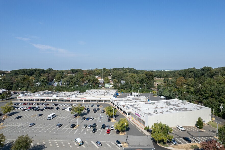 More Photos Of 1020 State Route 18, East Brunswick Unknown For Lease