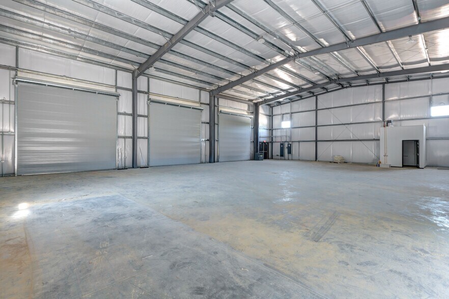 More Photos Of 601 Riverside Pkwy, Austell Distribution For Lease
