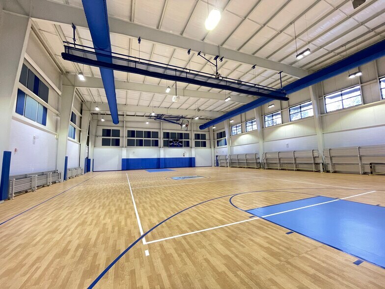 More Photos Of 7201 Nw 11th Pl, Gainesville Office For Sale