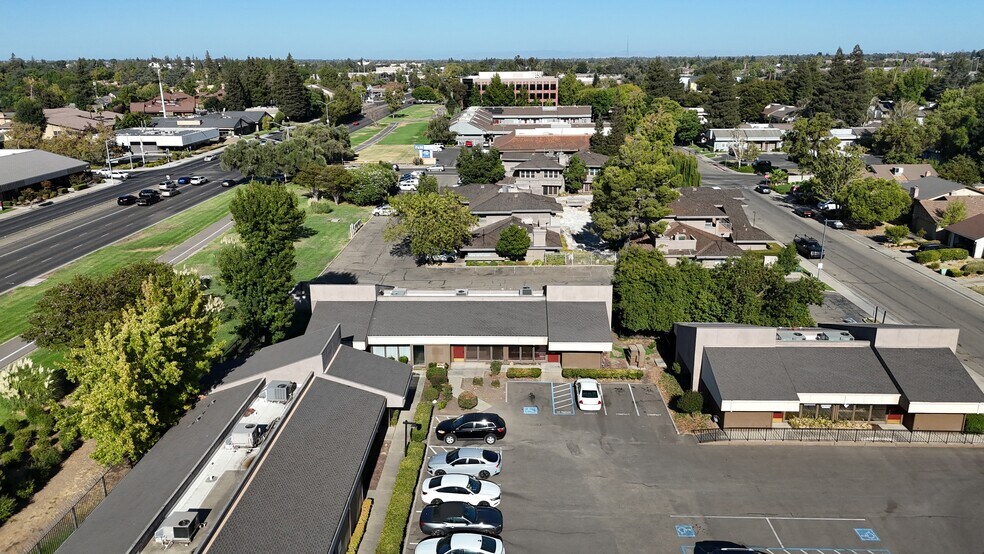 More Photos Of 2027 Grand Canal Blvd, Stockton Office For Sale