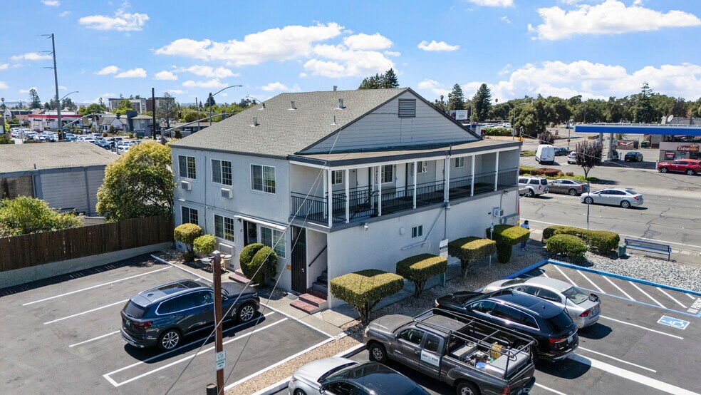 More Photos Of 1736 Santa Rosa Ave, Santa Rosa Hotel For Sale