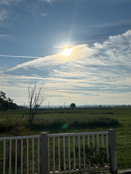 More Photos Of 3027 W Wise Rd, Lincoln Land For Sale