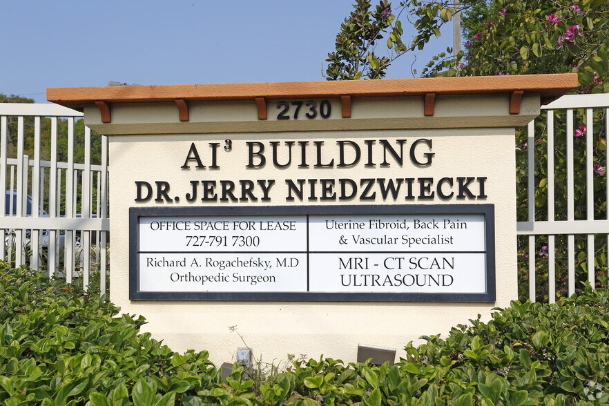 More Photos Of 2730 N McMullen Booth Rd, Clearwater Medical For Lease