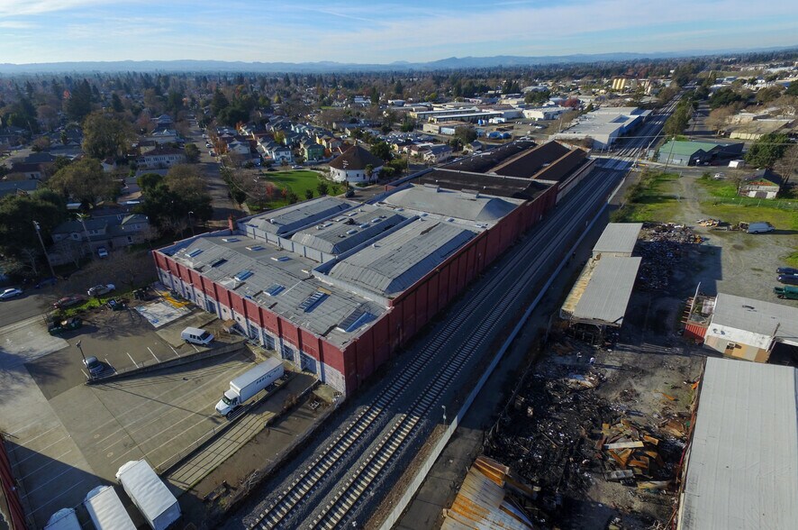 More Photos Of 8 W 9th St, Santa Rosa Warehouse For Sale