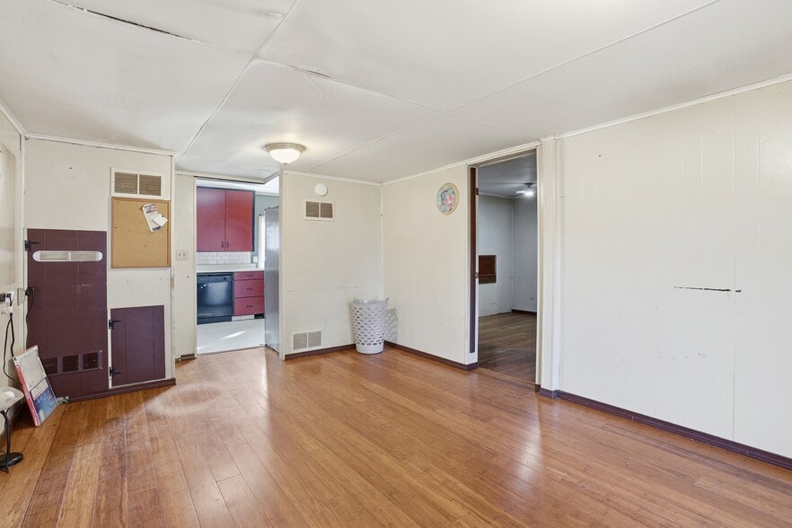 More Photos Of 1710 Bryant St, Vancouver Land For Sale