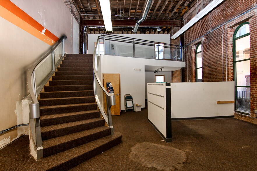 More Photos Of 1534 Main St, Columbia Medical For Lease