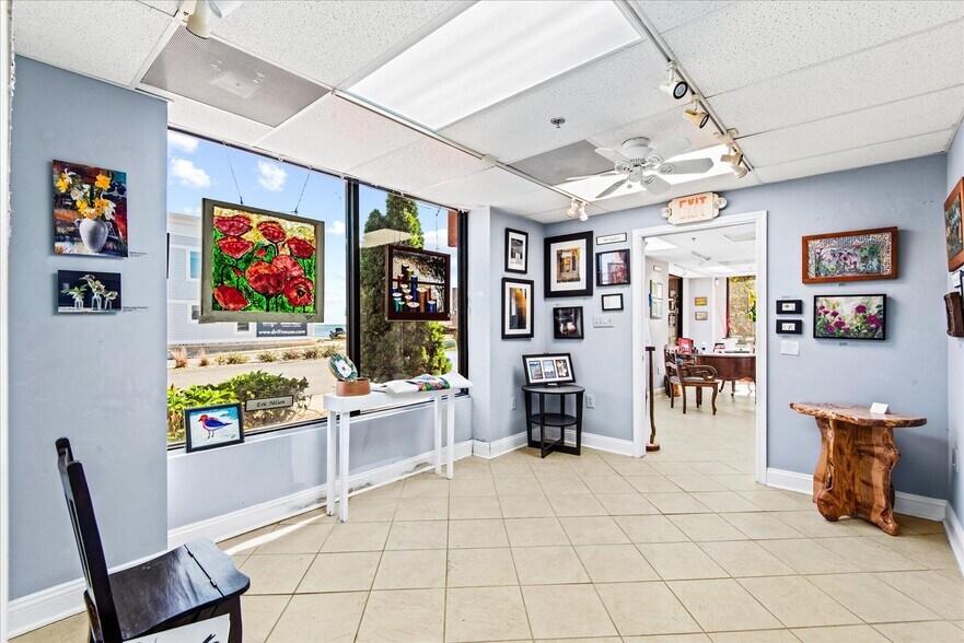 More Photos Of 100 Taylor St, Colonial Beach Storefront Retail Office For Sale