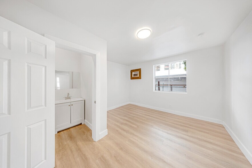 More Photos Of 1648 NW 33rd St, Miami Apartments For Sale