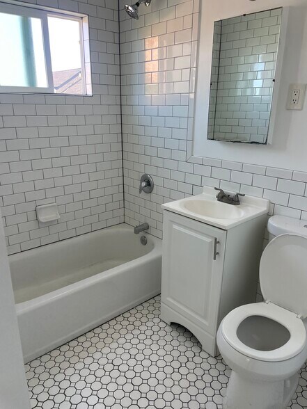 More Photos Of 215-221 20th St, San Diego Apartments For Sale