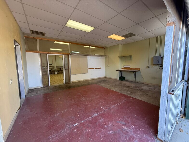 More Photos Of 1335 Railroad St, Paso Robles Storefront For Lease