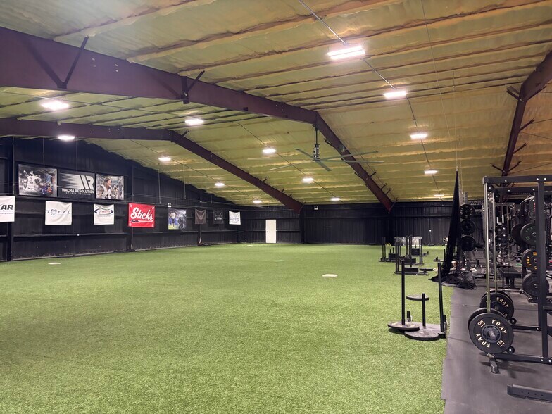 More Photos Of 500 Texas Blvd, Texarkana Light Manufacturing For Sale