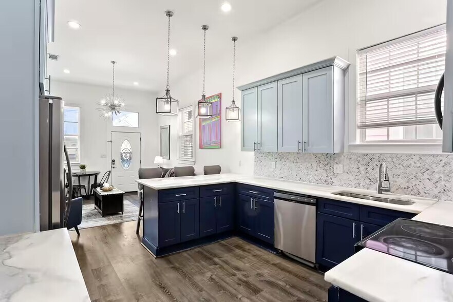 More Photos Of , New Orleans Multifamily For Sale