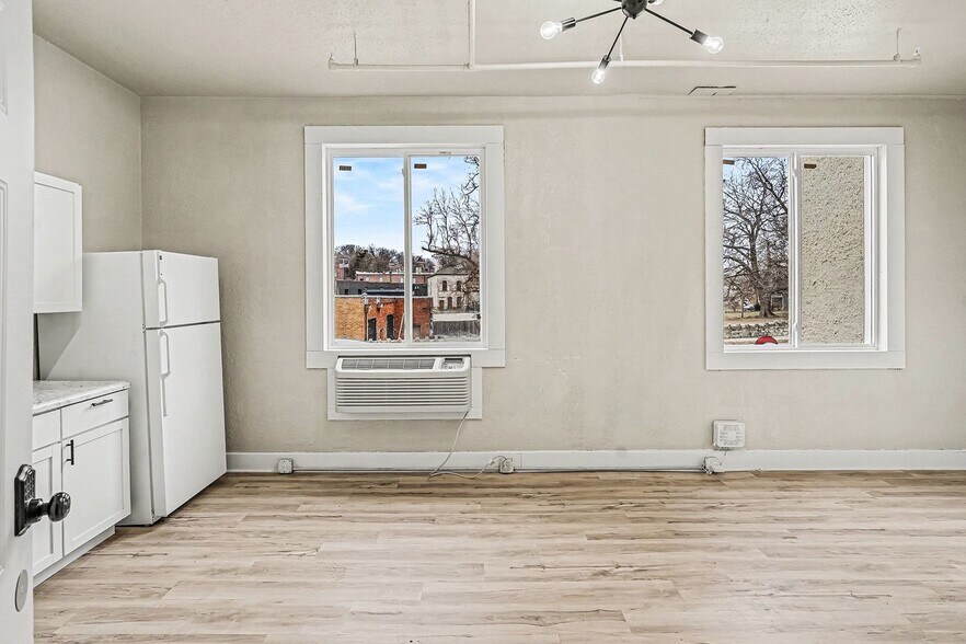 More Photos Of 1302 Faraon St, Saint Joseph Office For Sale