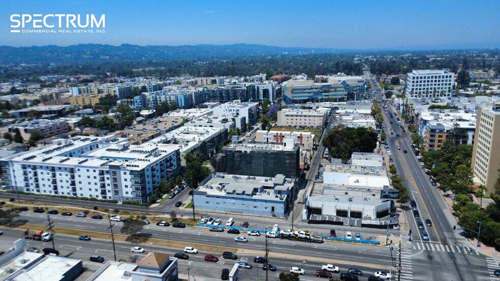 More Photos Of 11002 Magnolia Blvd, North Hollywood General Retail For Sale