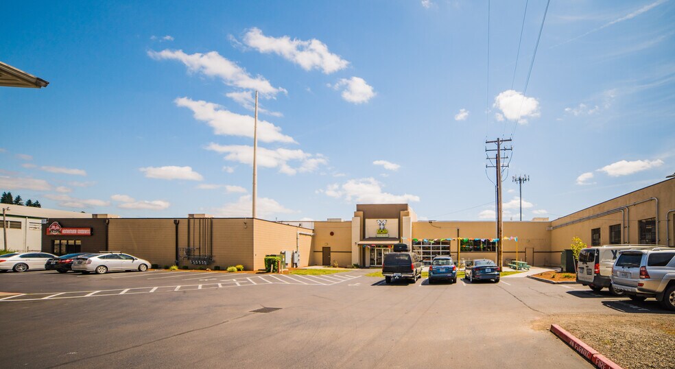 More Photos Of 576 Patterson St NW, Salem Warehouse For Lease