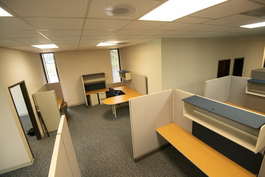 More Photos Of 1330 N Park St, Carrollton Medical For Lease