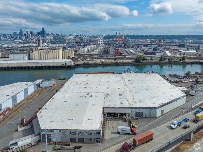 More Photos Of 3500-3546 W Marginal Way SW, Seattle Warehouse For Sale