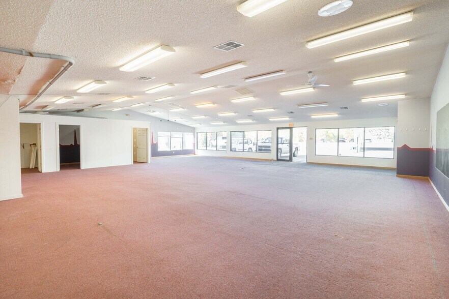 More Photos Of 8365 Silver Lake Rd, Linden Service Station For Lease