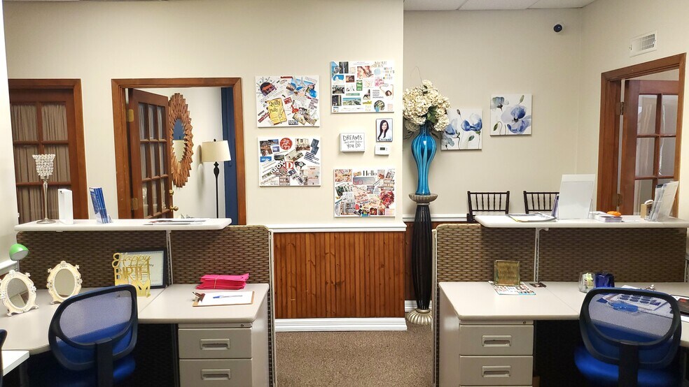 More Photos Of 2510 Westminister St, Pearland Medical For Lease