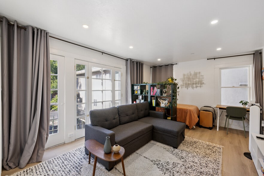 More Photos Of 250 Red Hill Ave, San Anselmo Apartments For Sale