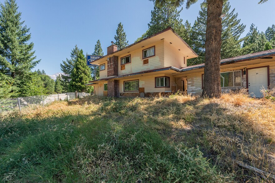 More Photos Of 4221 Siskiyou Ave, Dunsmuir Hotel For Sale