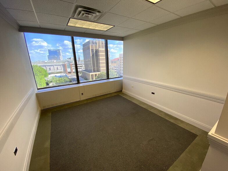 More Photos Of 500 E Main St, Norfolk Office Residential For Lease