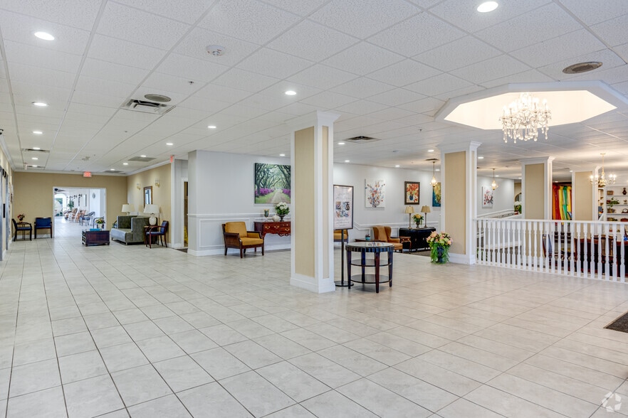 More Photos Of 9309 S Orange Blossom Trl, Orlando Hotel For Sale