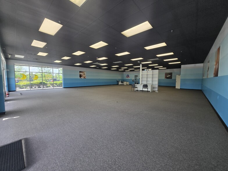 More Photos Of 7859 SW Highway 200, Ocala General Retail For Lease