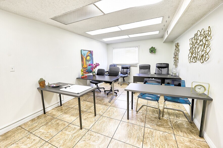 More Photos Of 1701 S Eastern Ave, Las Vegas Office For Sale