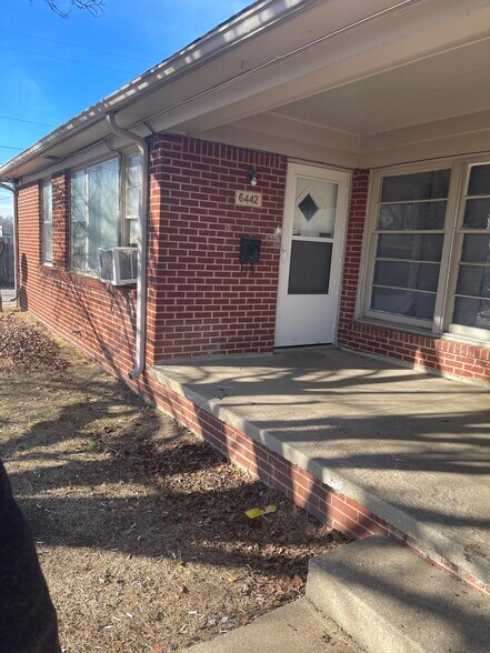More Photos Of 6442 n bayley, Wichita Apartments For Sale