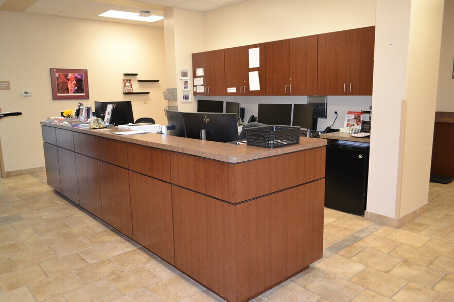 More Photos Of 6606 Stadium Dr, Zephyrhills Medical For Sale