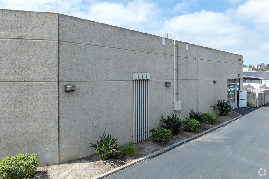 More Photos Of 10918 Technology Pl, San Diego Research And Development For Lease