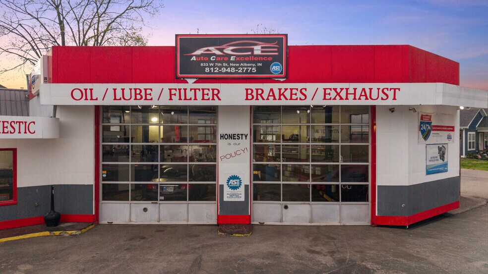 More Photos Of 833 W 7th St, New Albany Auto Repair For Sale
