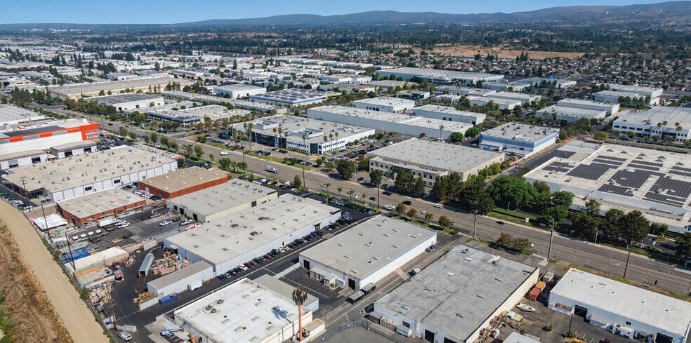 More Photos Of 4940 E La Palma Ave, Anaheim Warehouse For Lease
