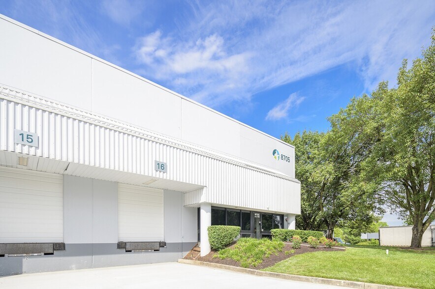 More Photos Of 8705 Bollman Pl, Savage Warehouse For Lease