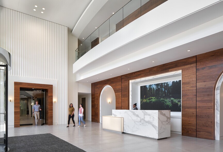 More Photos Of 5565 Glenridge Connector, Atlanta Office For Sale